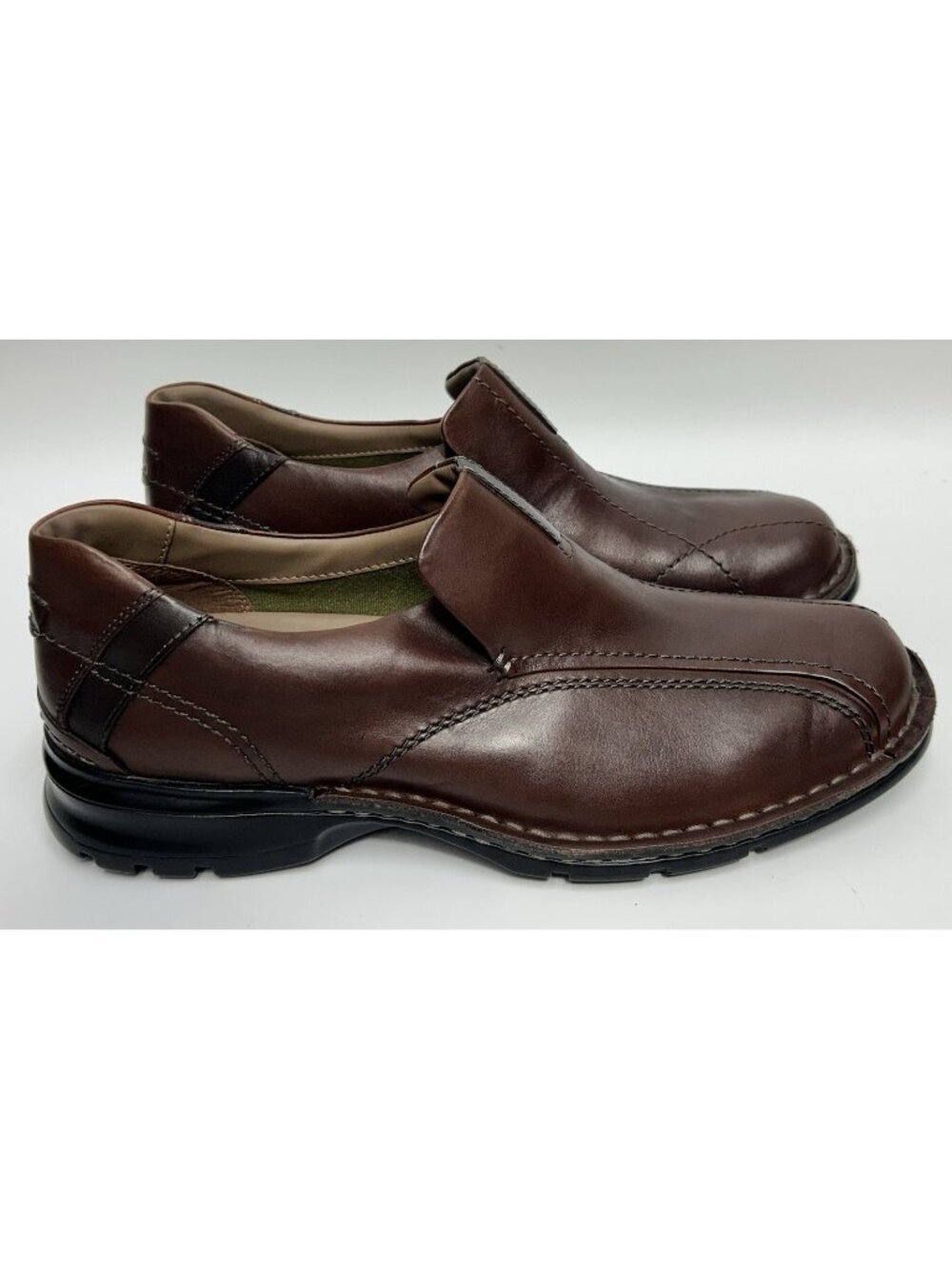 NEW Clarks Escalade Mens Dress Shoes Size 11M Brown Leather Slip On Loafers